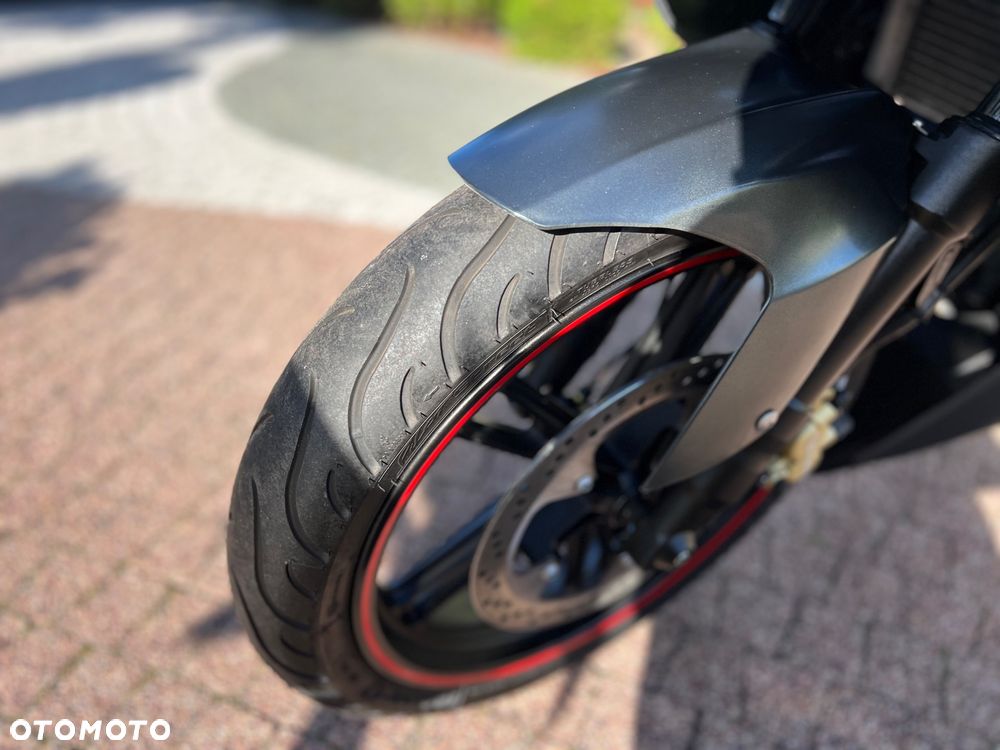 Yamaha YZF - 26