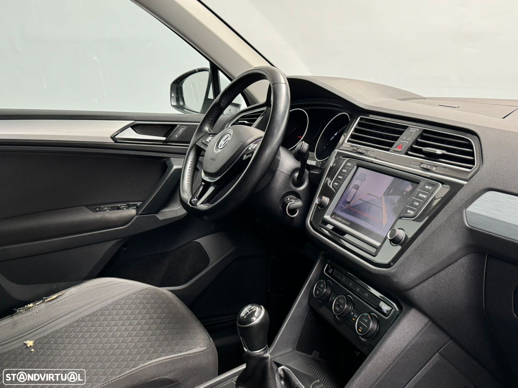 VW Tiguan 1.6 TDI Trendline - 24