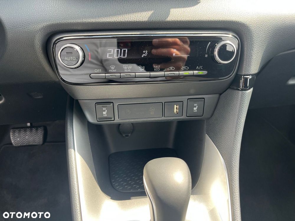 Toyota Yaris Hybrid 1.5 Comfort - 16