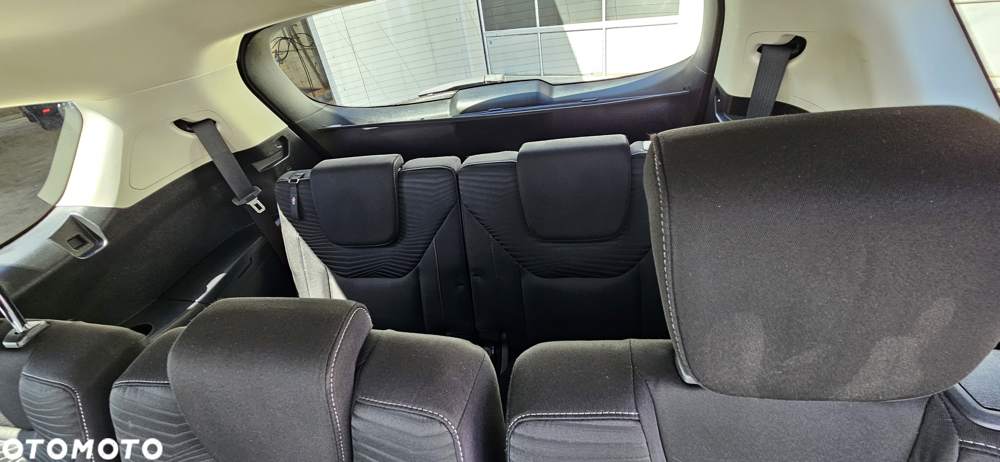 Ford S-Max 2.0 EcoBlue Titanium - 11