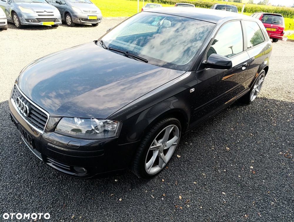 Audi A3 3-drzwiowe 2.0 FSI Ambiente - 4