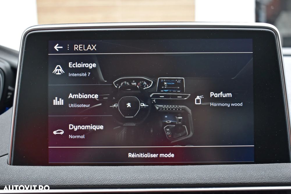 Peugeot 3008 PureTech 130 Stop & Start GPF EAT8 Allure Business-Paket - 17