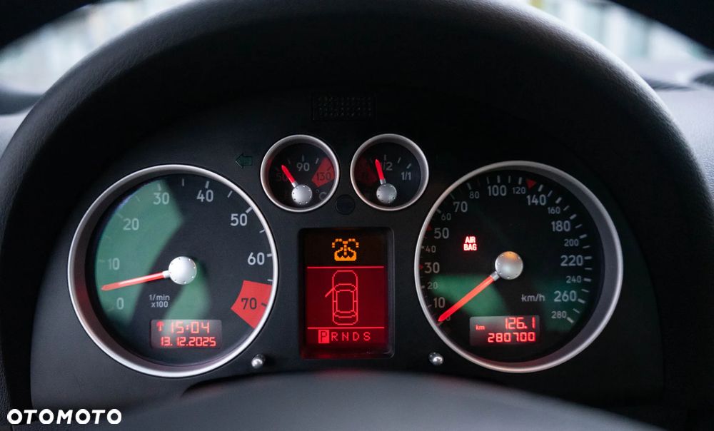 Audi TT Coupé 3.2 quattro DSG - 17