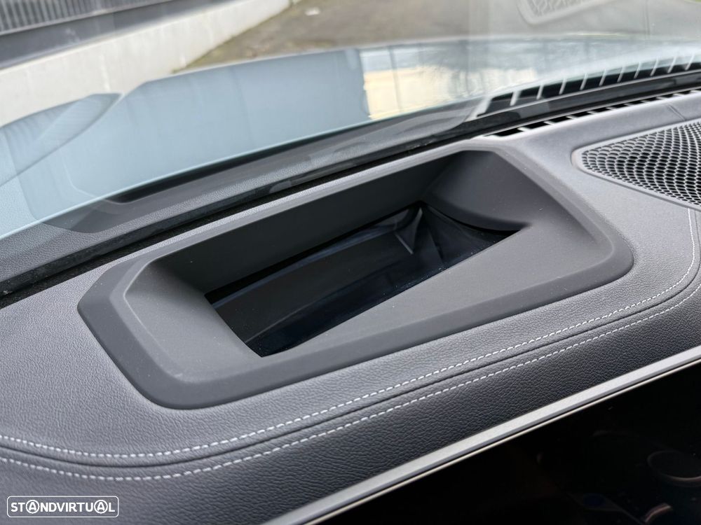 BMW i4 eDrive40 Pack Desportivo M - 17