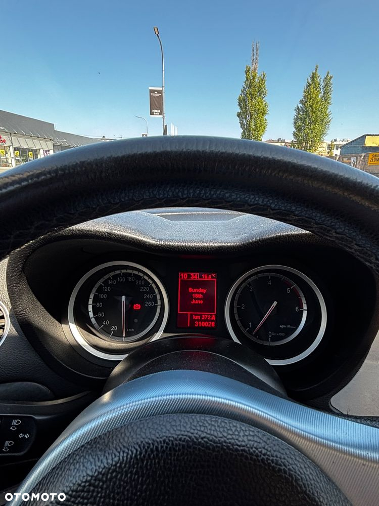 Alfa Romeo 159 - 8