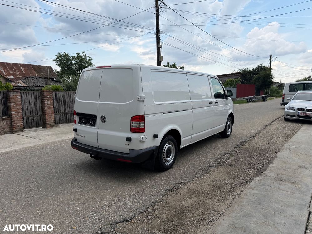 Volkswagen Transporter - 4