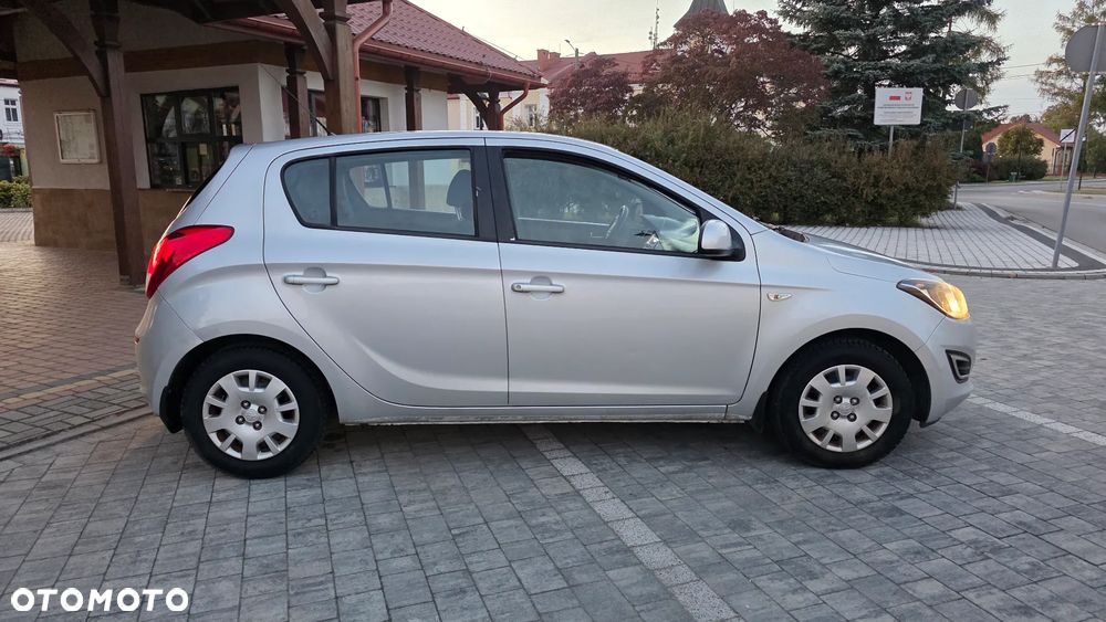 Hyundai i20 - 11