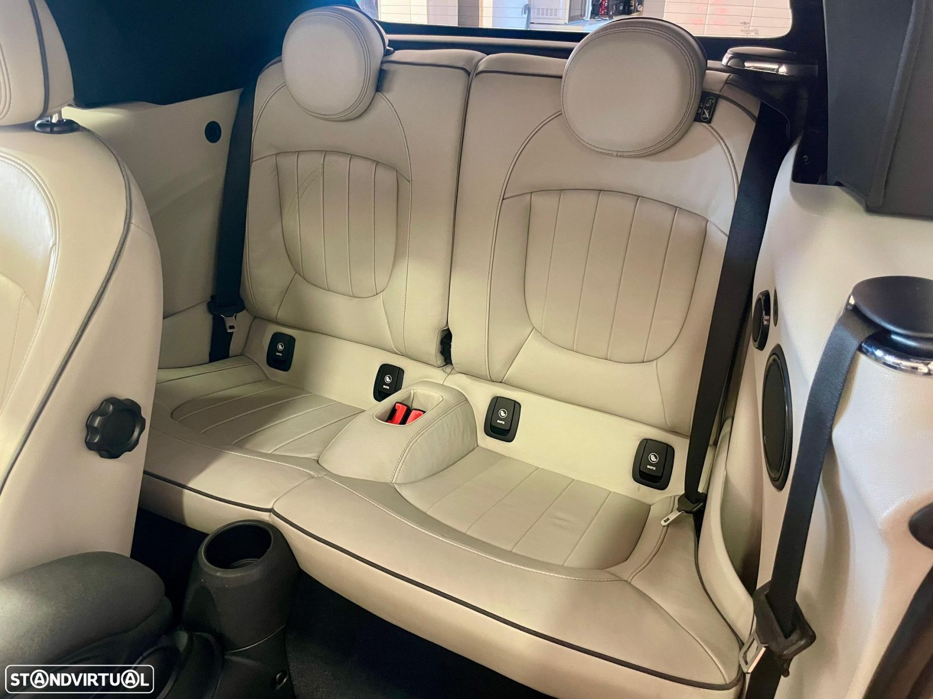 MINI Cabrio John Cooper Works Aut. - 28