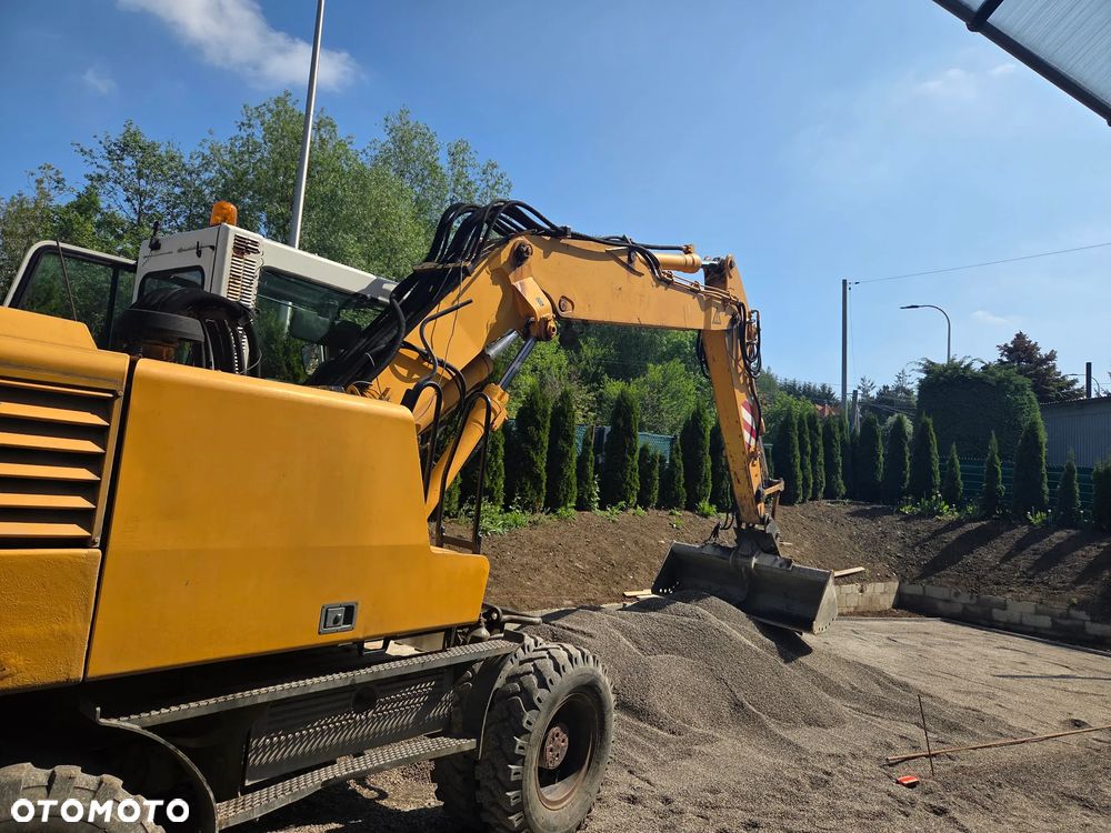 Liebherr A 316 - 2