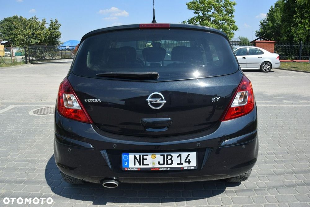 Opel Corsa 1.4 16V 150 Jahre - 11