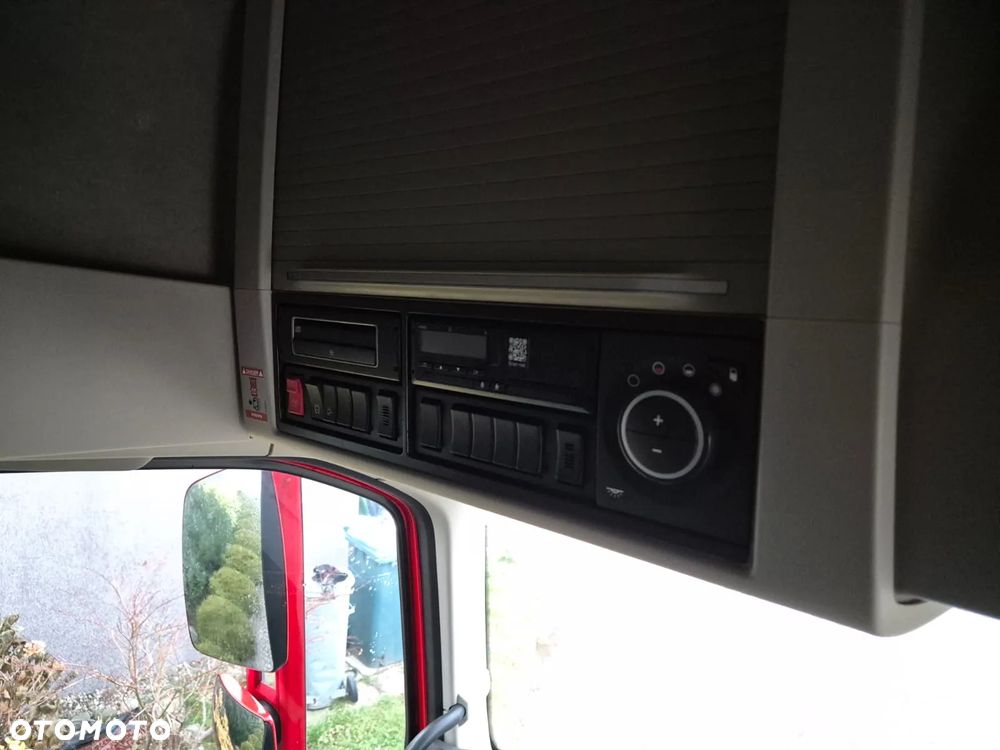 Volvo FH GLOBETROTTER - 27