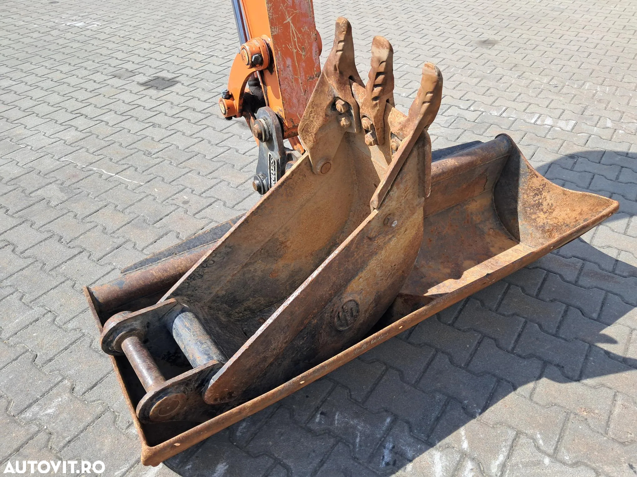 Hitachi ZX48U-6 ZAXIS 48U DOUA CUPE SI LAMA TIP BULDOZER - 7