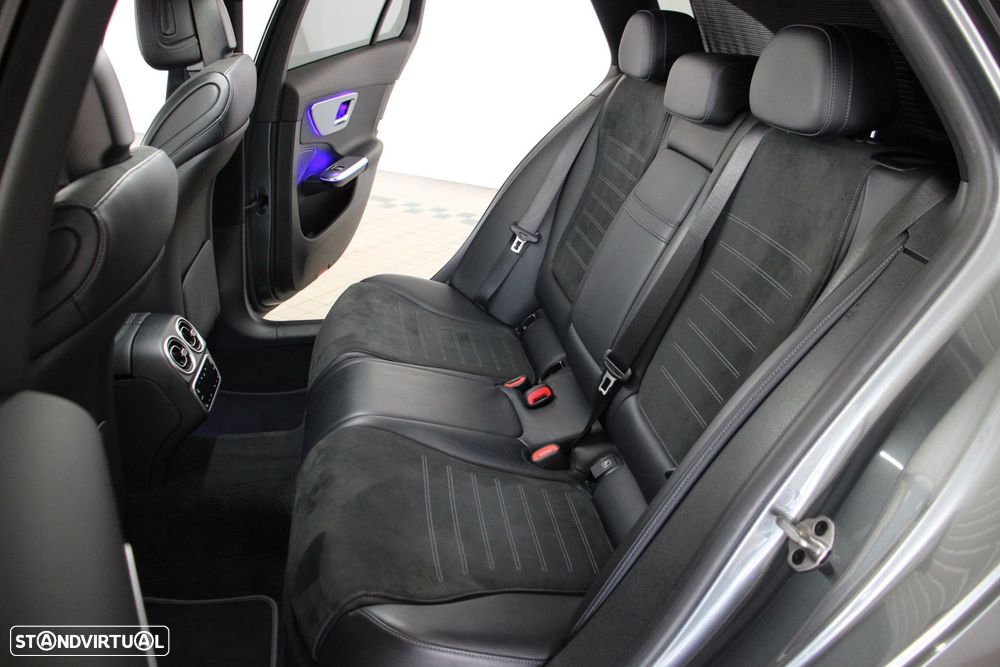 Mercedes-Benz C 300 d AMG Line - 24