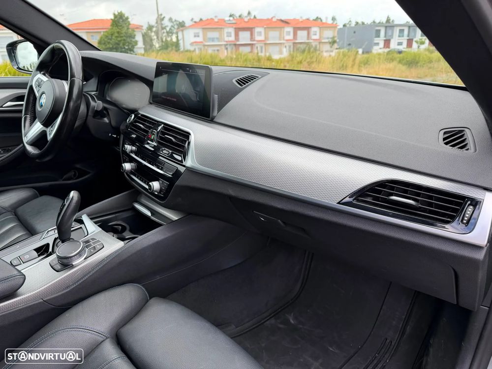 BMW 520 d Pack M Auto - 27
