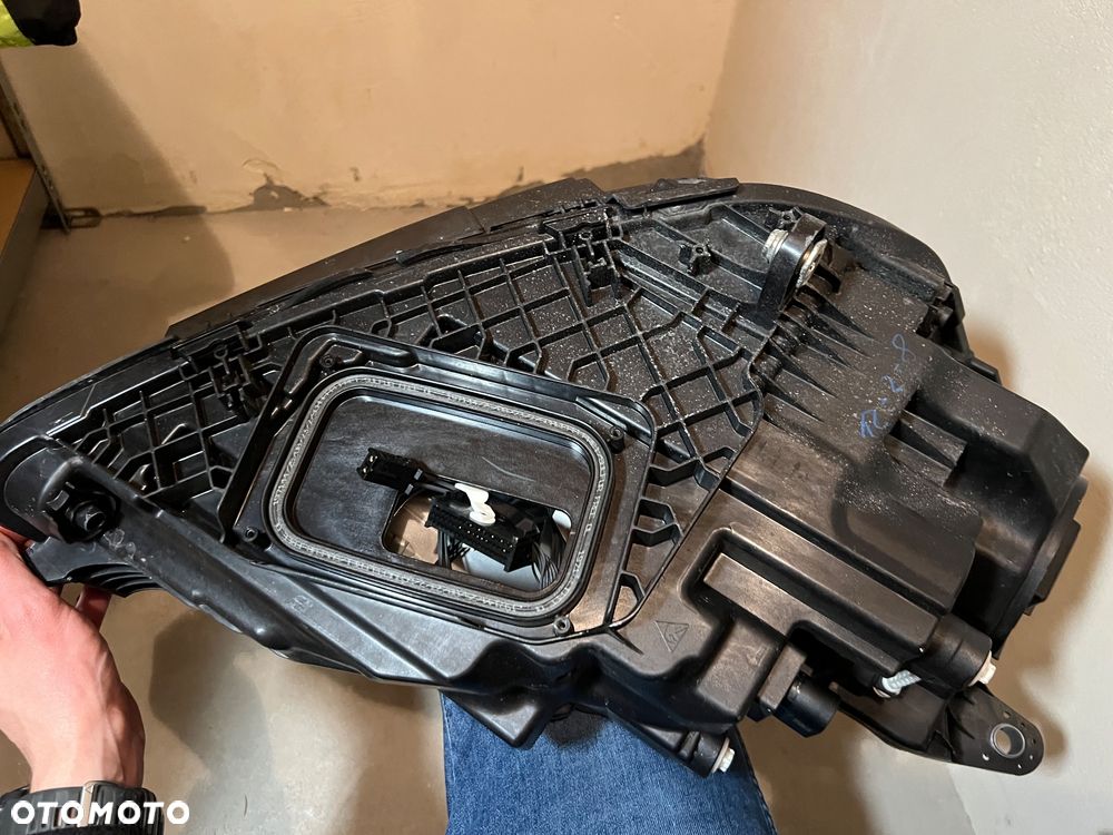 Światła przednie USA Mercedes GLE W 167 lift 2024 high performance - 10