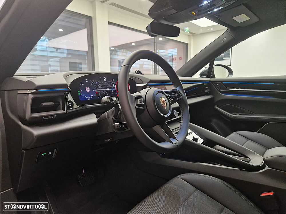 Porsche Macan Standard - 11