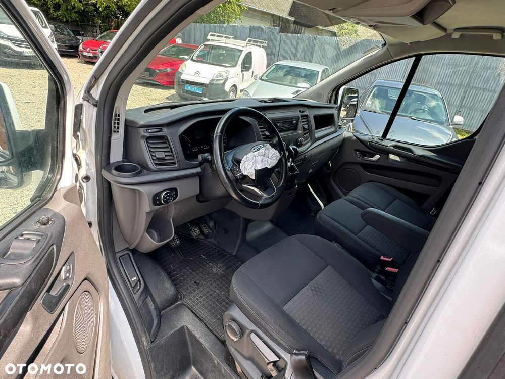 Ford Transit Custom - 13