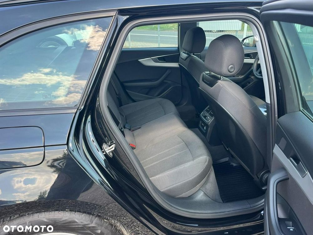 Audi A4 Avant 2.0 TDI ultra design - 9