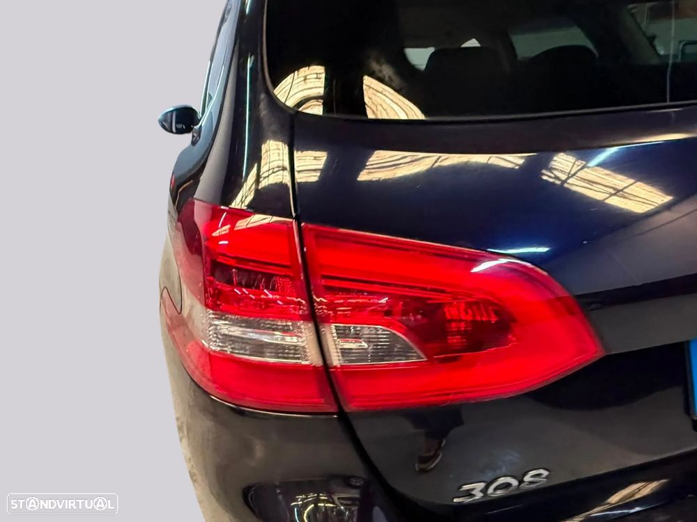 Peugeot 308 SW 1.2 PureTech Allure - 15