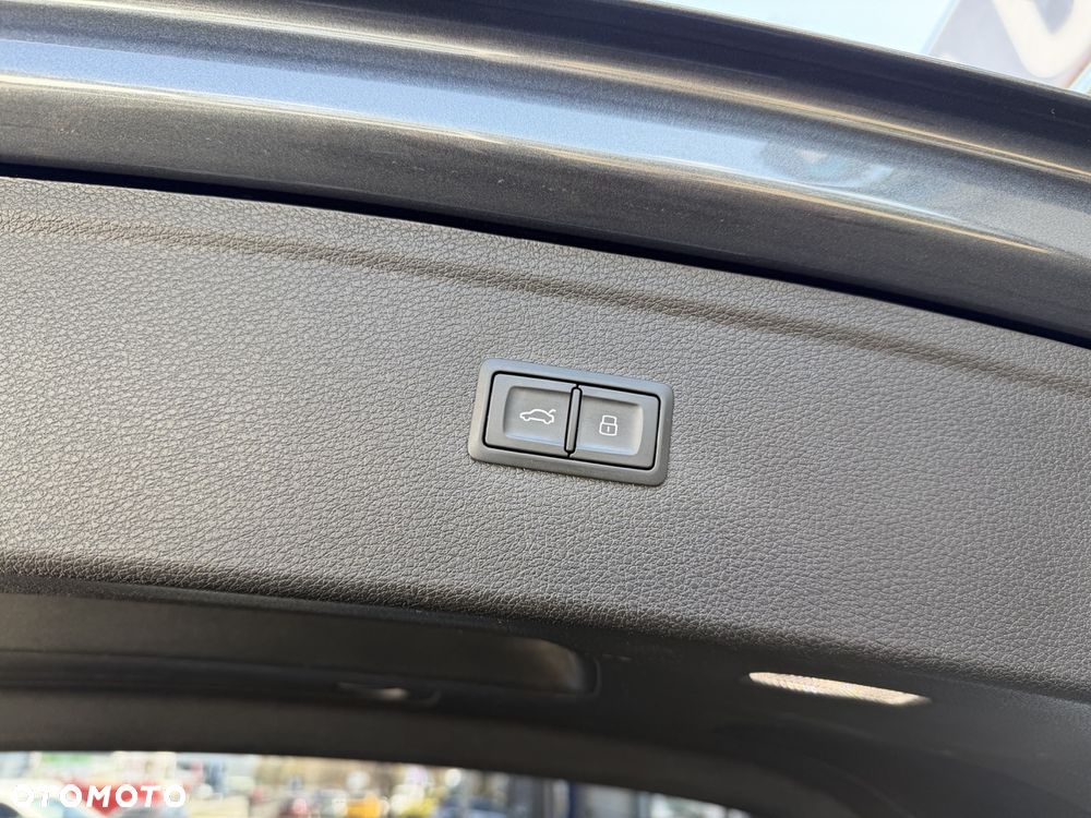 Audi Q5 50 TFSIe quattro S tronic S line - 27