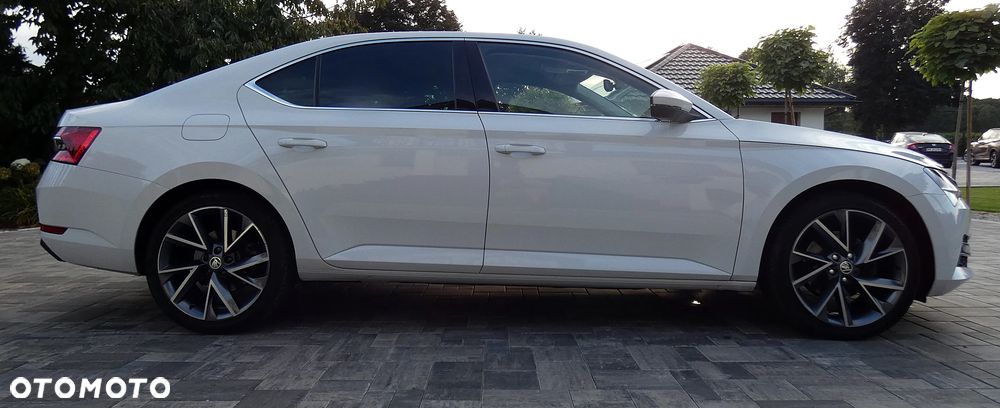 Skoda Superb 2.0 TDI SCR Style DSG - 17