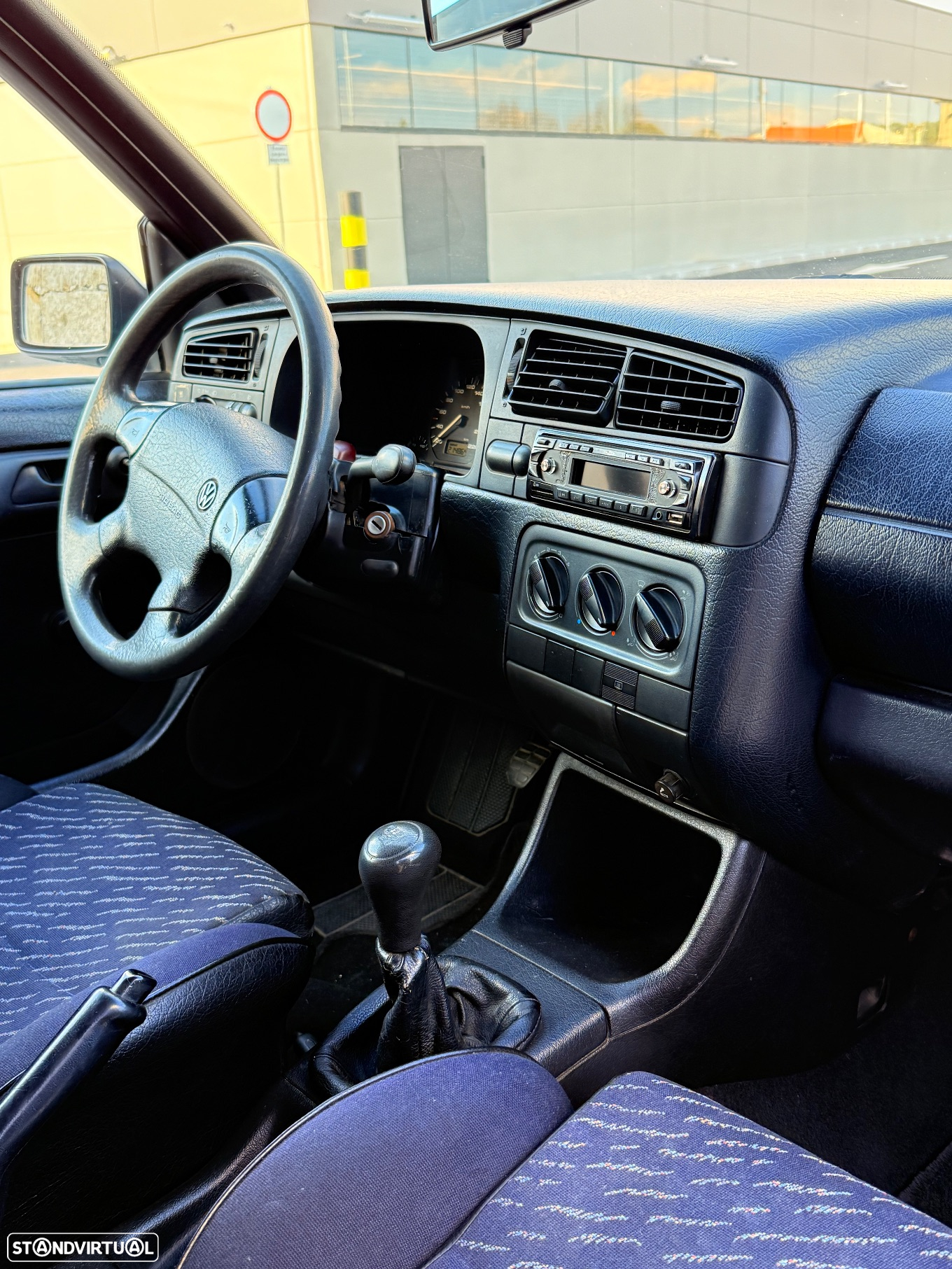 VW Golf Cabriolet 1.8 Avantgard+ - 9