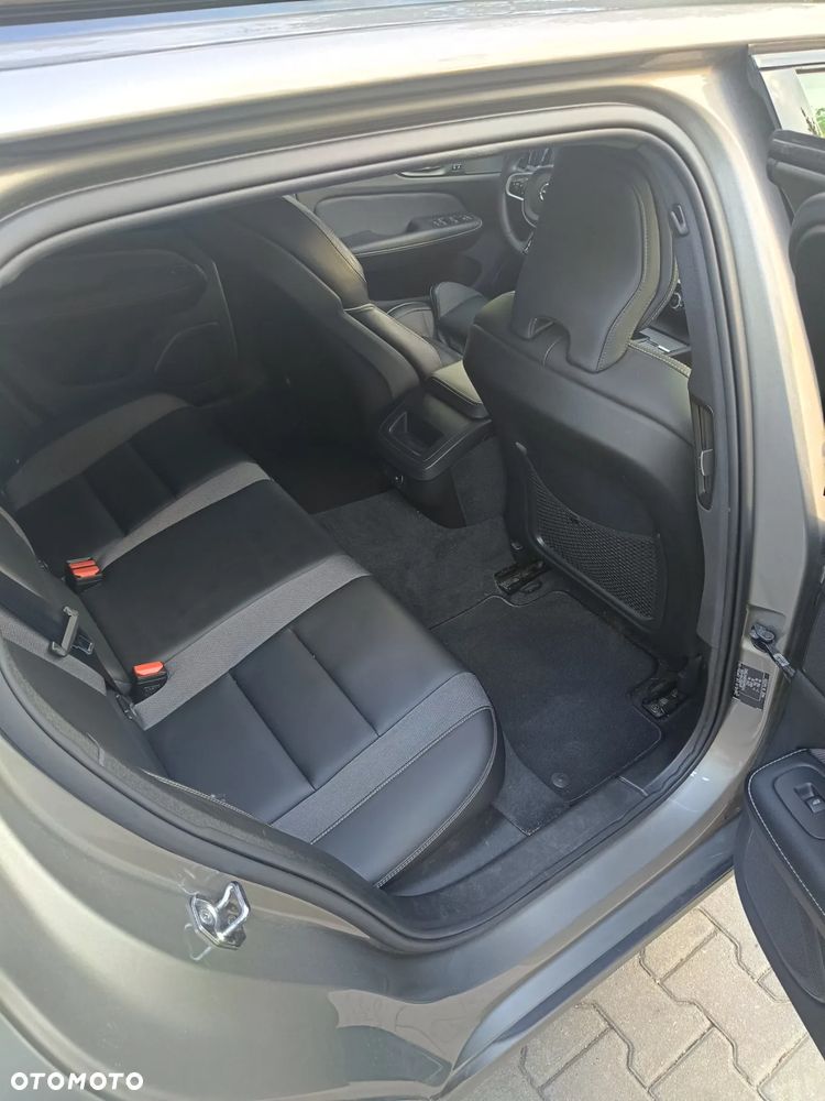 Volvo V60 - 15