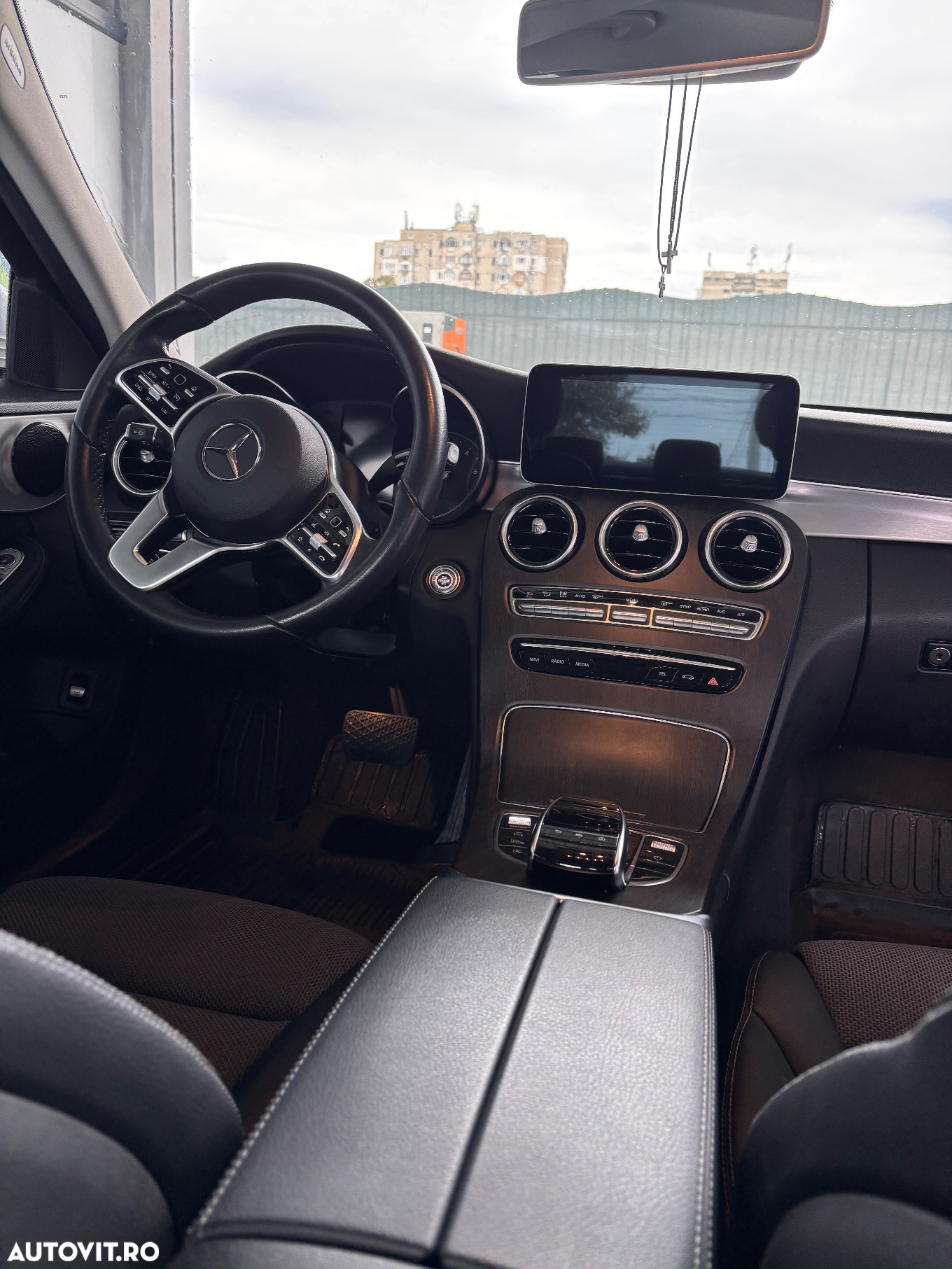 Mercedes-Benz C 220 d 4Matic T 9G-TRONIC - 14