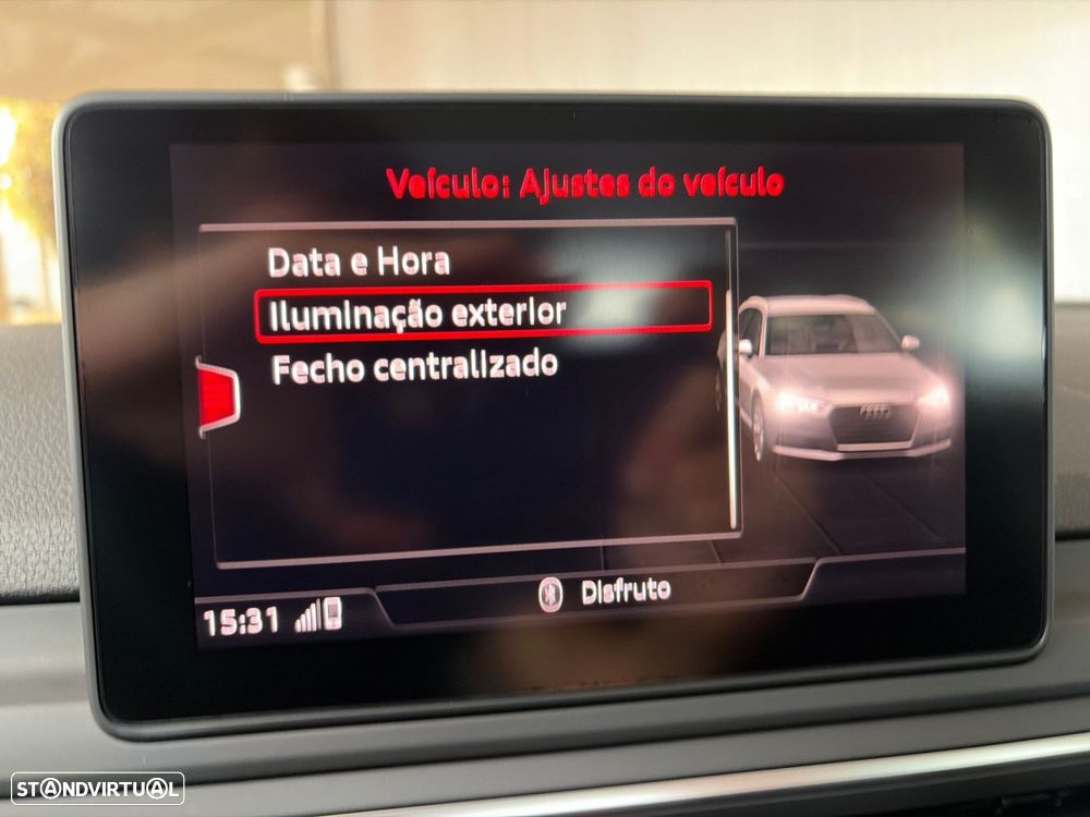 Audi A4 2.0 TDI Sport S tronic - 31