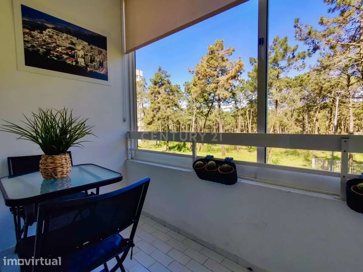 Maravilhoso Apartamento T2+1 com Terraço Privativo e Lugar de Garagem - Grande imagem: 3/18