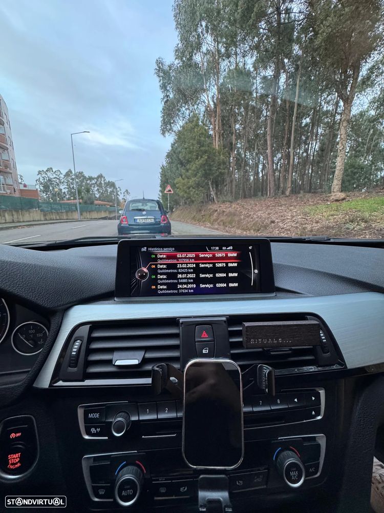 BMW 320 d Auto Line Sport - 11