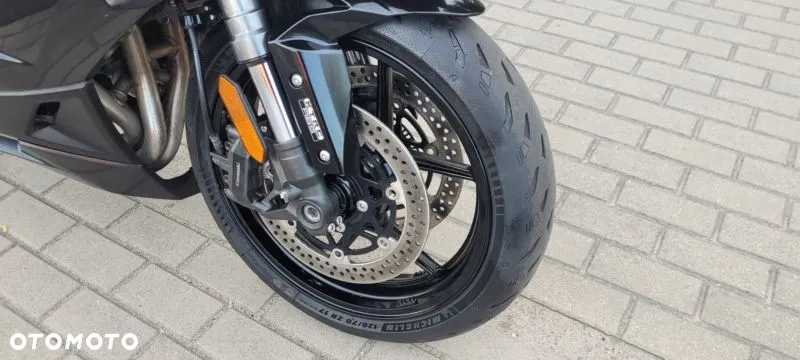Kawasaki Ninja 1000 SX - 4