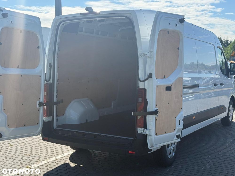 Renault Master - 18