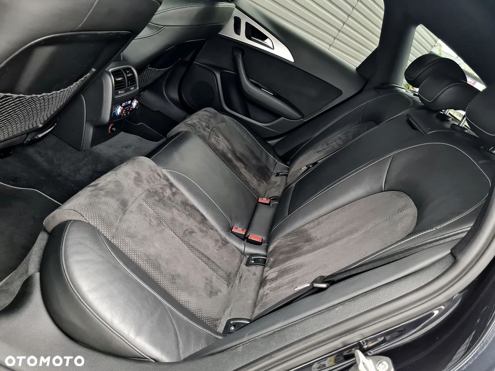 Audi A6 Avant 2.0 TDI quattro S tronic - 22