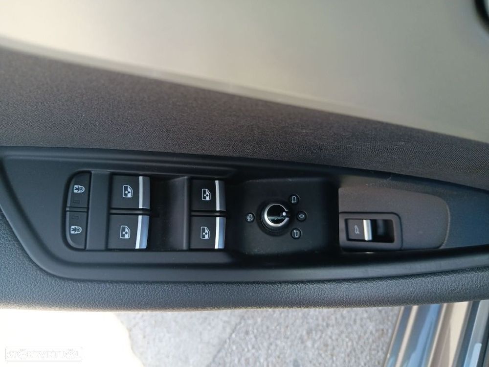 Audi A4 35 TDI S tronic - 12