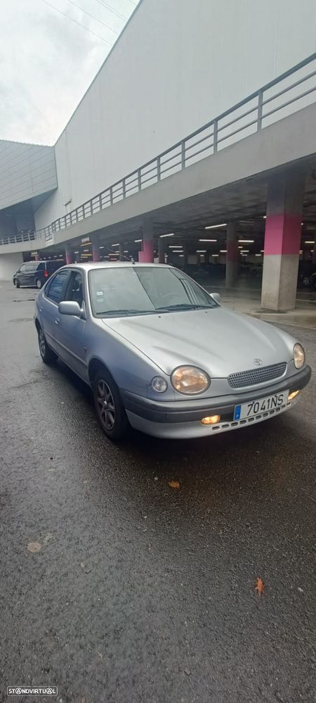 Toyota Corolla Liftback 1.3 Luna - 2