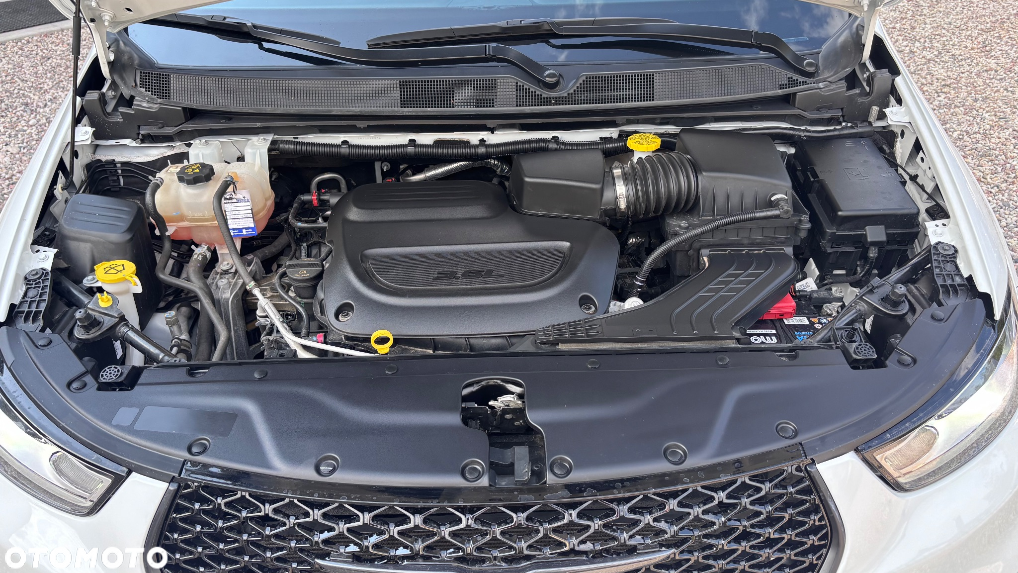 Chrysler Pacifica - 41