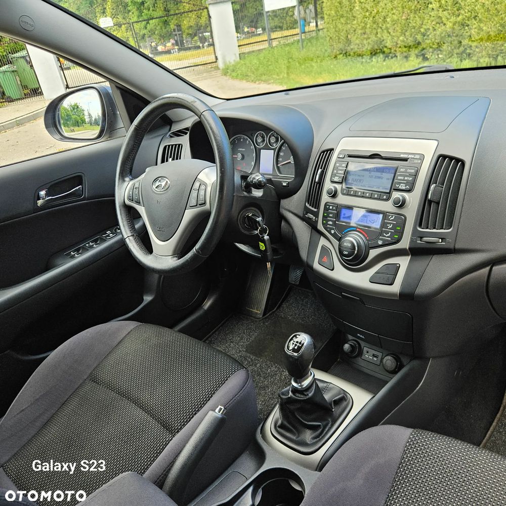 Hyundai i30 i30cw 1.4 blue Comfort - 29