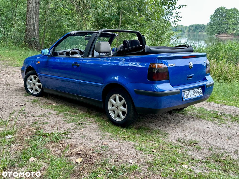Volkswagen Golf 1.6 - 10