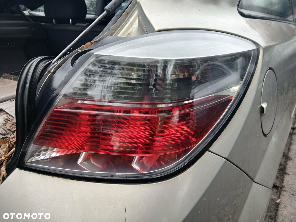 Opel Astra H III 3D lampa tylna lewa, prawa. - 1