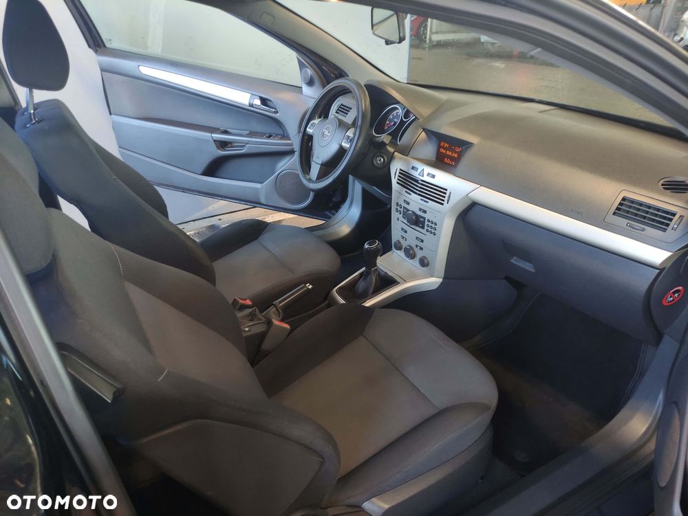 Opel Astra 1.6 Essentia - 5