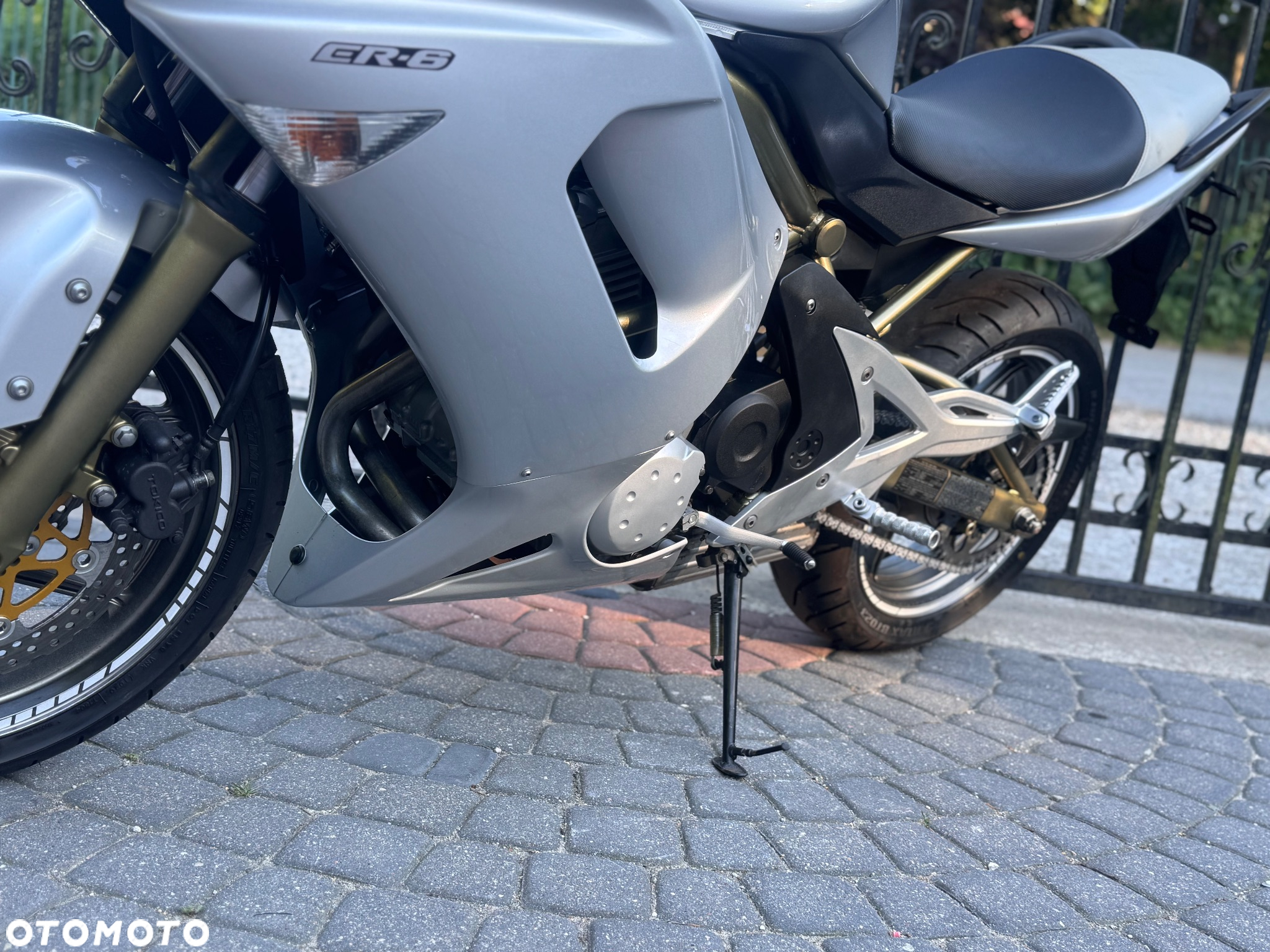 Kawasaki ER - 17