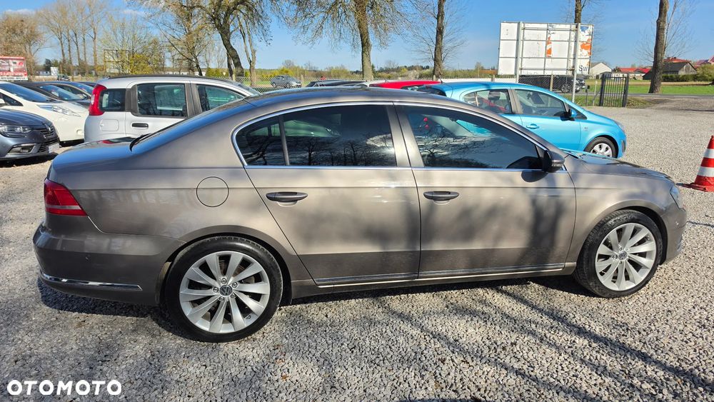 Volkswagen Passat 2.0 TDI Highline DSG - 7