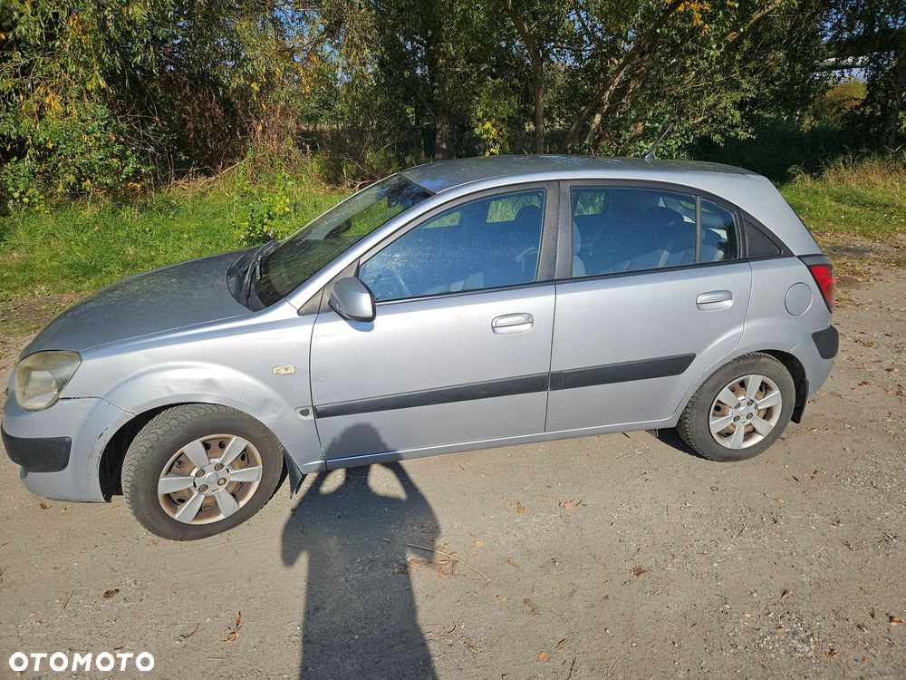 Kia Rio - 2