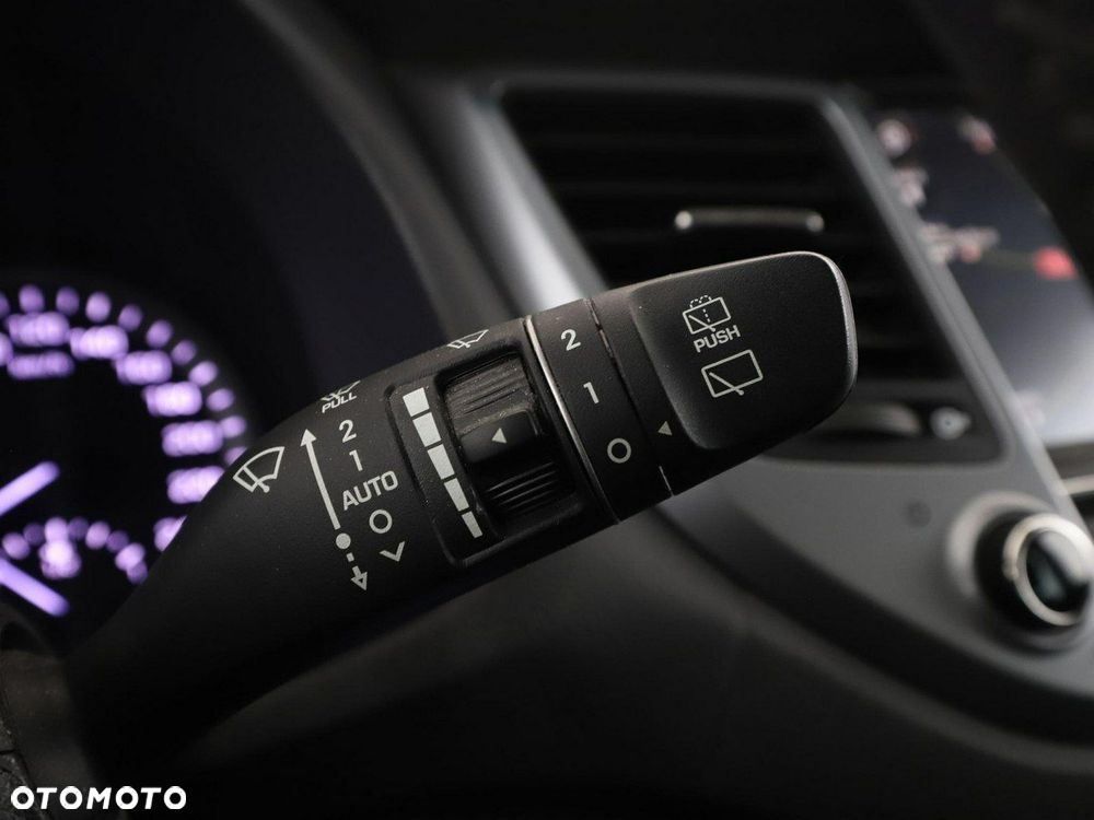 Hyundai Tucson 1.7 CRDI BlueDrive Style 2WD - 33