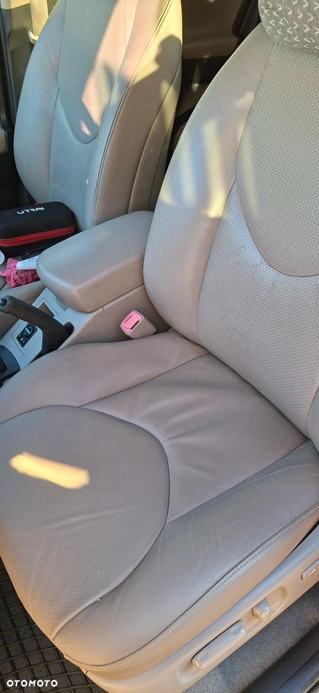 Toyota RAV4 2.2 D-4D Sol 180 - 13
