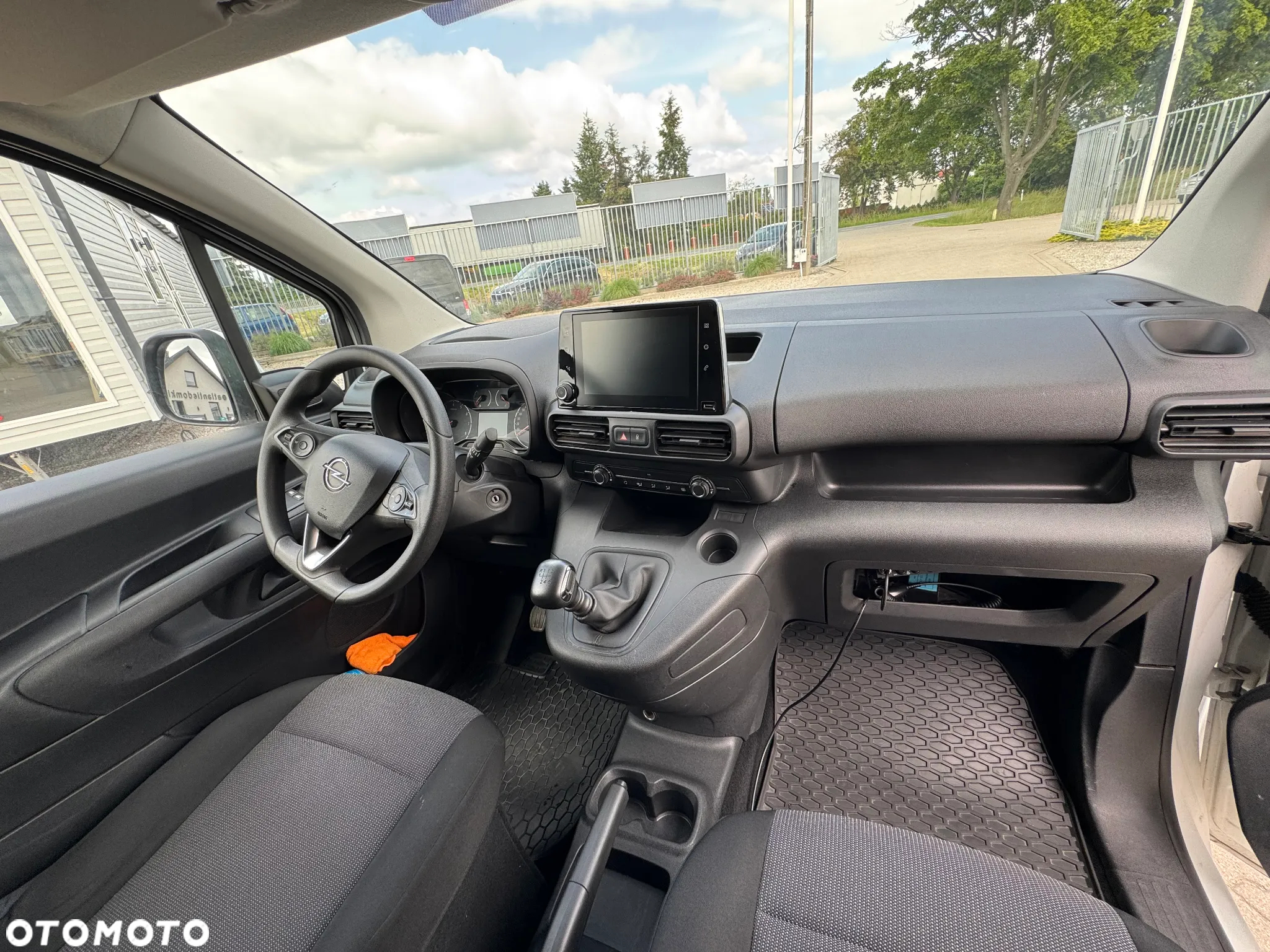 Opel Combo Life 1.2 Turbo S&S - 9