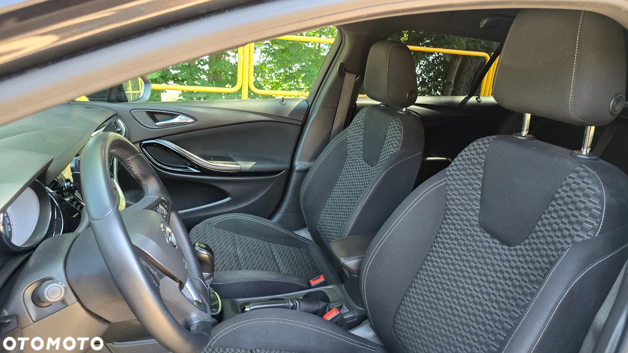 Opel Astra IV 1.6 CDTI Sport - 13