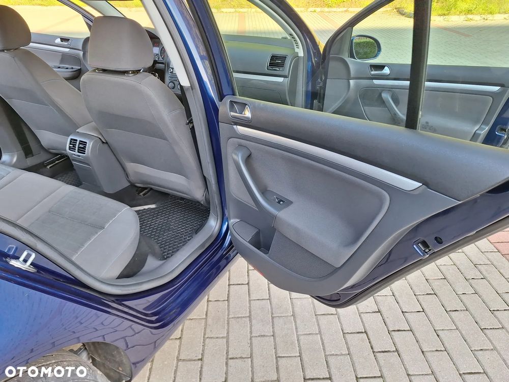 Volkswagen Golf 1.6 Tour Edition - 10