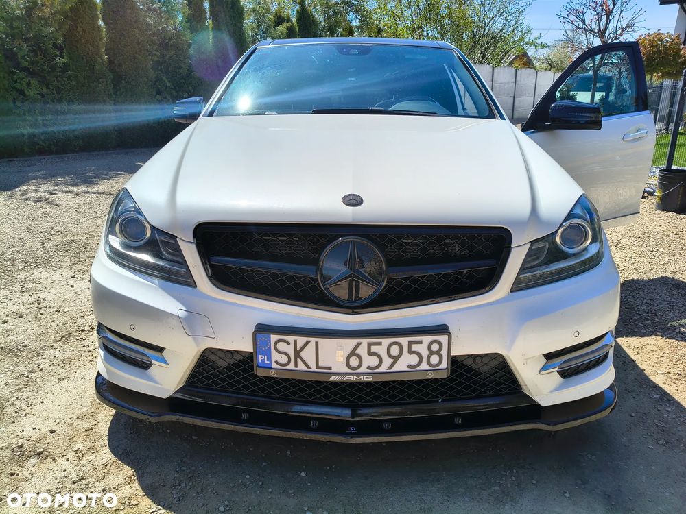 Mercedes-Benz Klasa C 350 4Matic (BlueEFFICIENCY) 7G-TRONIC Avantgarde - 5